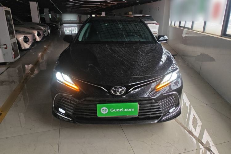 Used Toyota Camry 2021 2.0G Luxury Edition

