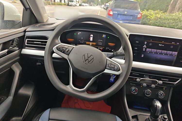 Used Volkswagen Lavida 2023 1.5L Automatic De Yi Edition Steering Wheel