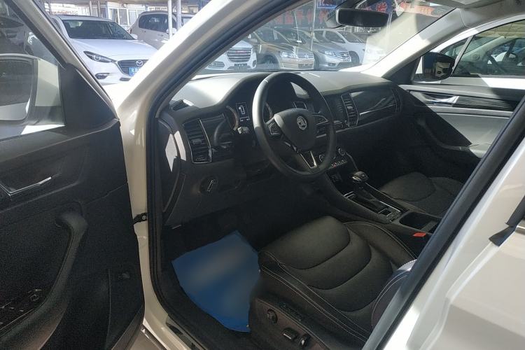 Used Skoda Kodiaq 2017 TSI330 7-Seater Two-Wheel-Drive Luxury Edition
