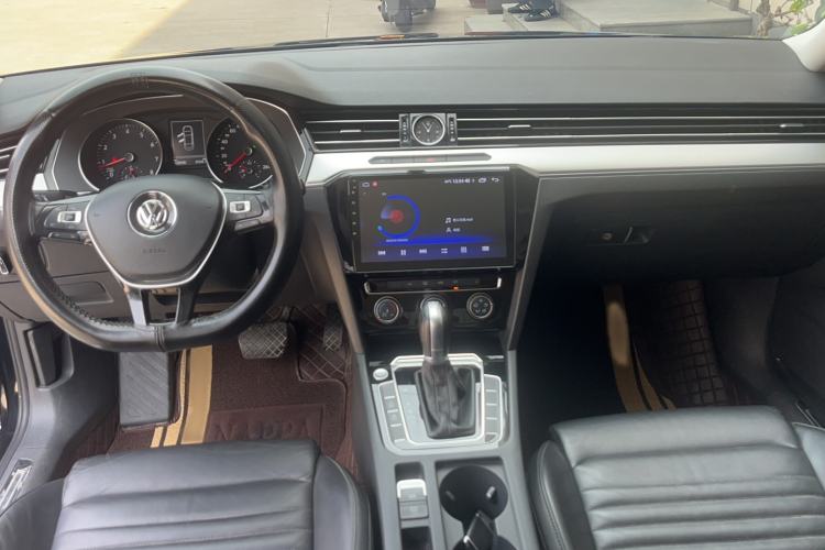 Used Volkswagen Magotan 2018 330TSI DSG Advanced Model
