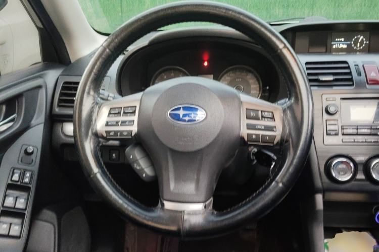 Used Subaru Forester 2013 2.5i Automatic Luxury Edition Steering Wheel