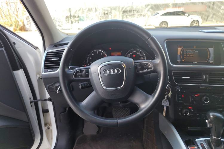Used Audi Q5 2013 40 TFSI Technology Edition Steering Wheel