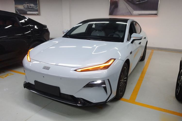 Used Geely Galaxy E8 2025 575 km Intelligent Driving Edition