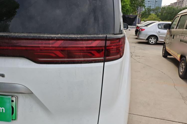 Used Denza D9 2022 DM-i 970 Four-Wheel Drive Flagship Model
