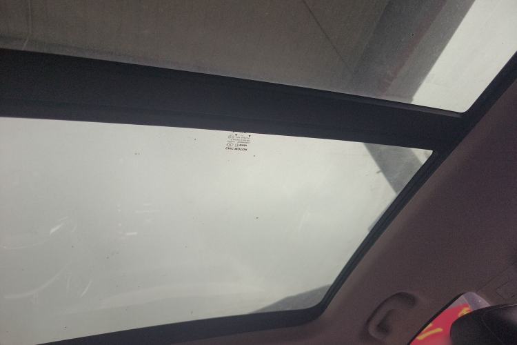 Used Roewe RX8 2018 30T Smart Connectivity Two-Wheel Drive Supreme Edition