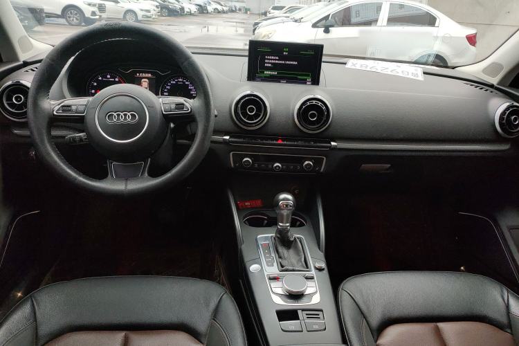 Used Audi A3 2016 Limousine 40 TFSI Luxury Model
