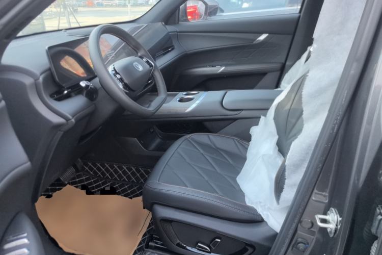 Used CHANGAN CS75 PLUS 2025 4th Generation 1.5T New Blue Whale Smart Flagship Version Left Front Seat