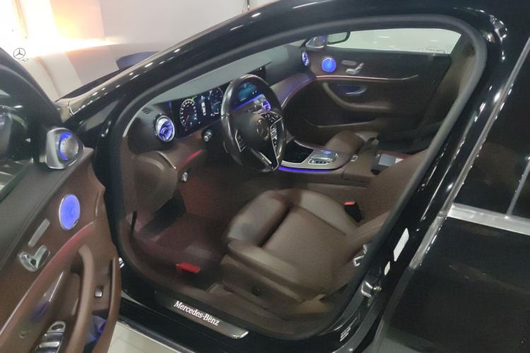 Used Mercedes-Benz E-Class 2022 Second Facelift E 300 L Fashion Edition
