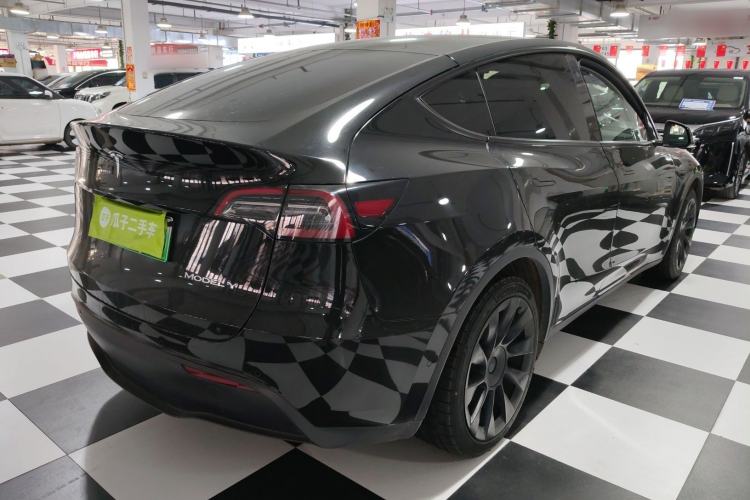 Used Tesla Model Y 2021 Standard Range Rear-Wheel Drive Version