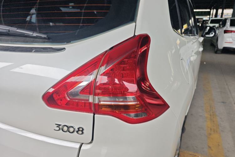 Used Peugeot 3008 2013 2.0L Automatic Trend Edition Exterior 3