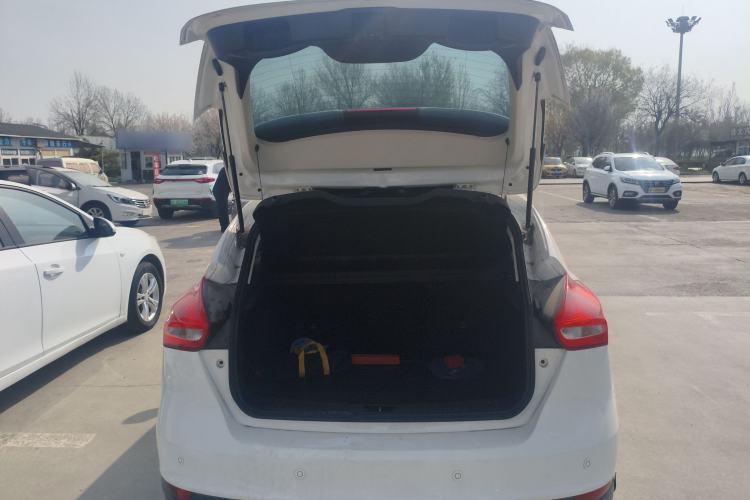 Used Ford Focus 2018 Two-Door Classic EcoBoost 125 Automatic Supercharged Style SmartDrive Edition