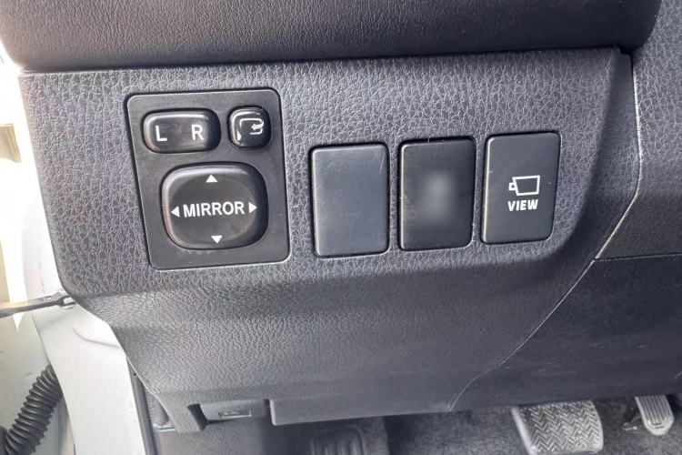 Used Toyota RAV4 2018 2.5L Automatic 4x4 Elite i Edition Interior 8