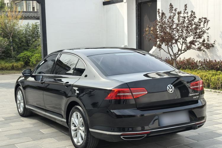 Used Volkswagen Magotan 2017 330TSI DSG Luxury Model