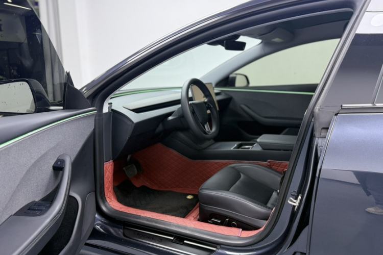 Used Tesla Model 3 2023 Rear-Wheel-Drive Version
