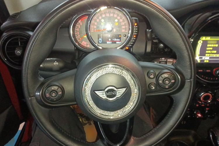 Used MINI MINI 2015 1.5T COOPER Fun Five-Door Edition