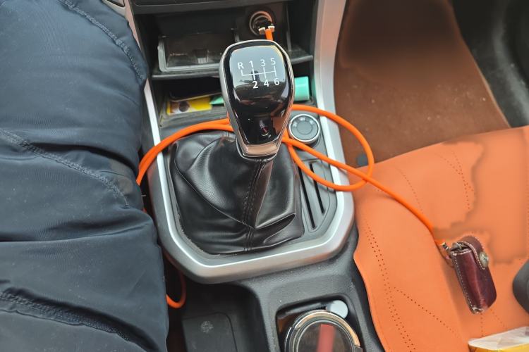 Used SAIC MAXUS T70 2021 2.0T Diesel Manual 4x4 Elite Edition with Long Bed and High Ground Clearance
