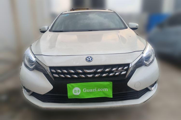 Used Venucia T90 2017 2.0L CVT Smart Edition Front