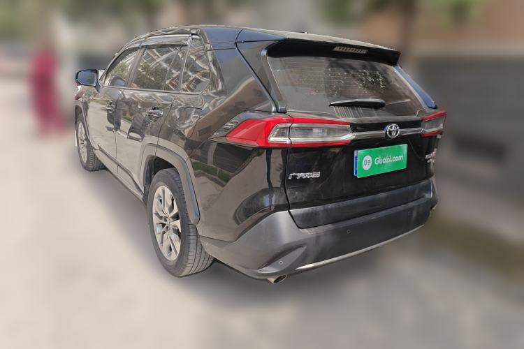 Used Toyota Wildlander 2022 2.0L CVT 4x4 Luxury PLUS Edition
