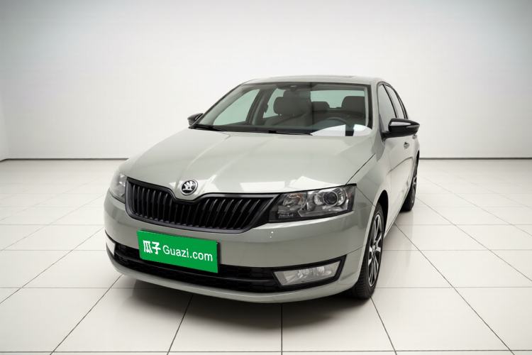 Used Skoda Rapid Spaceback 2014 1.6L Automatic Enjoyment Edition