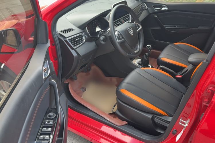 Used Baojun 310 2016 1.2L Manual Luxury Model