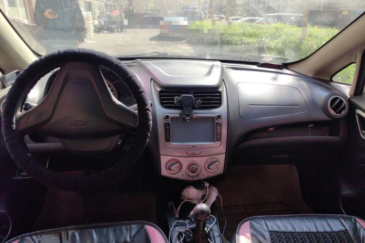 Used Chevrolet Sail 2013 Sedan 1.2L Manual Fashionable Happiness Edition Center Console