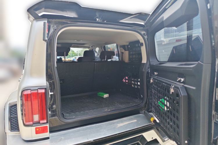 Used Tank 300 2021 City Edition 2.0T—Truly Stylish
