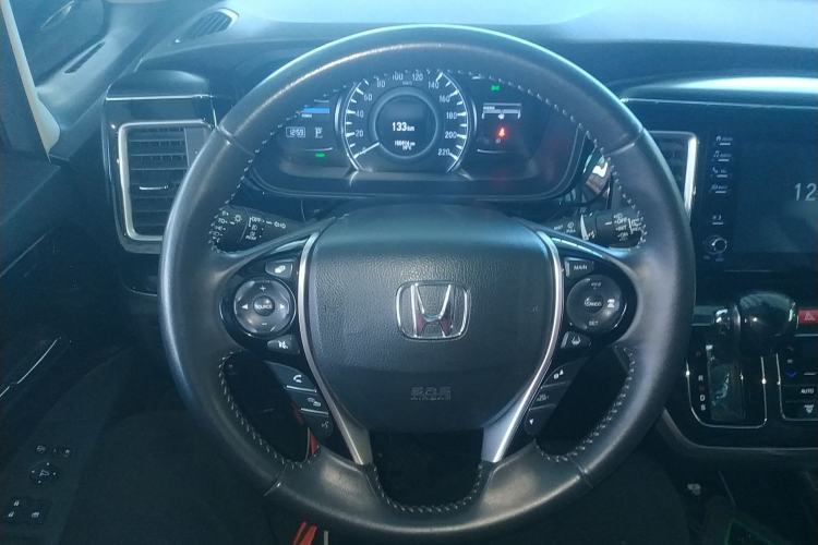 Used Honda Elysion 2019 2.0L Hybrid Luxury Edition Steering Wheel