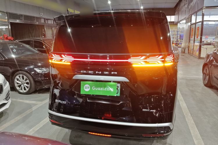 Used Denza D9 2022 DM-i 970 Four-Wheel Drive Prestige Model