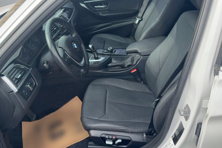 Used BMW 3 Series 2017 318Li Fashion Model