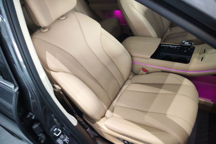 Used Hima AITO M7 2024 1.5T Intelligent Driving Rear-Drive Pro Version 5 Seats Right Front Seat