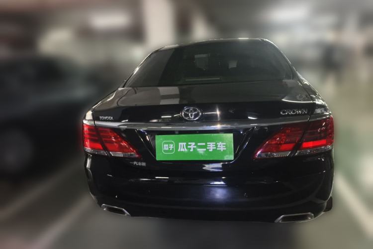 Used Toyota Crown 2012 2.5L Royal Leather Edition
