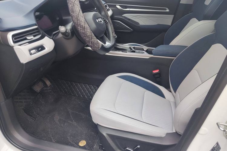 Used Geely Auto Emgrand 2022 4th Generation 1.5L CVT Flagship Model
