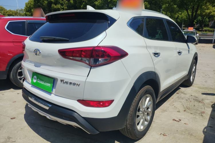 Used Hyundai Tucson 2015 1.6T Dual-Clutch Two-Wheel-Drive Smart Model Rear Right 45 Deg
