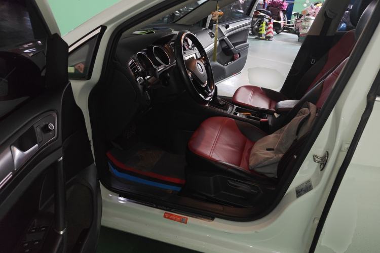 Used Volkswagen Golf 2017 230TSI Automatic Comfort Edition – Celebrating Milestone of One Million Units