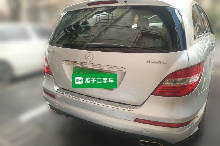 Used Mercedes-Benz R-Class 2010 R 350 L 4MATIC