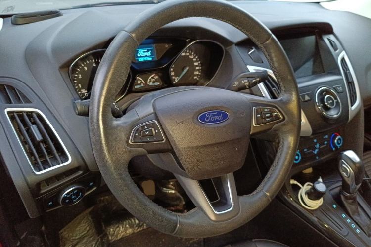 Used Ford Focus 2018 Sedan Classic 1.6L Automatic Trendy SmartDrive Edition
