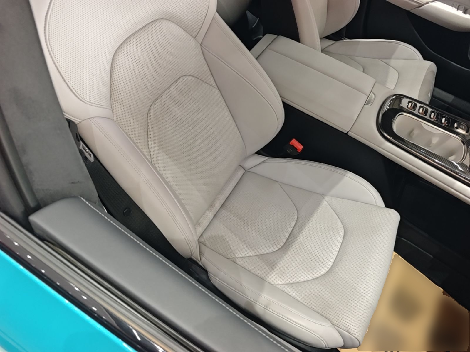 Xiaomi Auto SU7 2024 Four-Wheel Drive Ultra-Long Range Advanced Intelligent Driving Max Edition — снимка 19