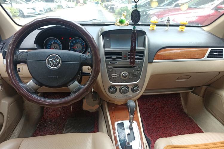 Used Buick Excelle 2013 1.5L Automatic Classic Model
