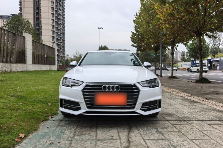 Used Audi A4L 2019 40 TFSI Ambition China VI