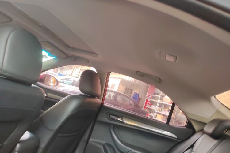 Used Roewe 360 2017 1.5L Automatic Luxury Edition