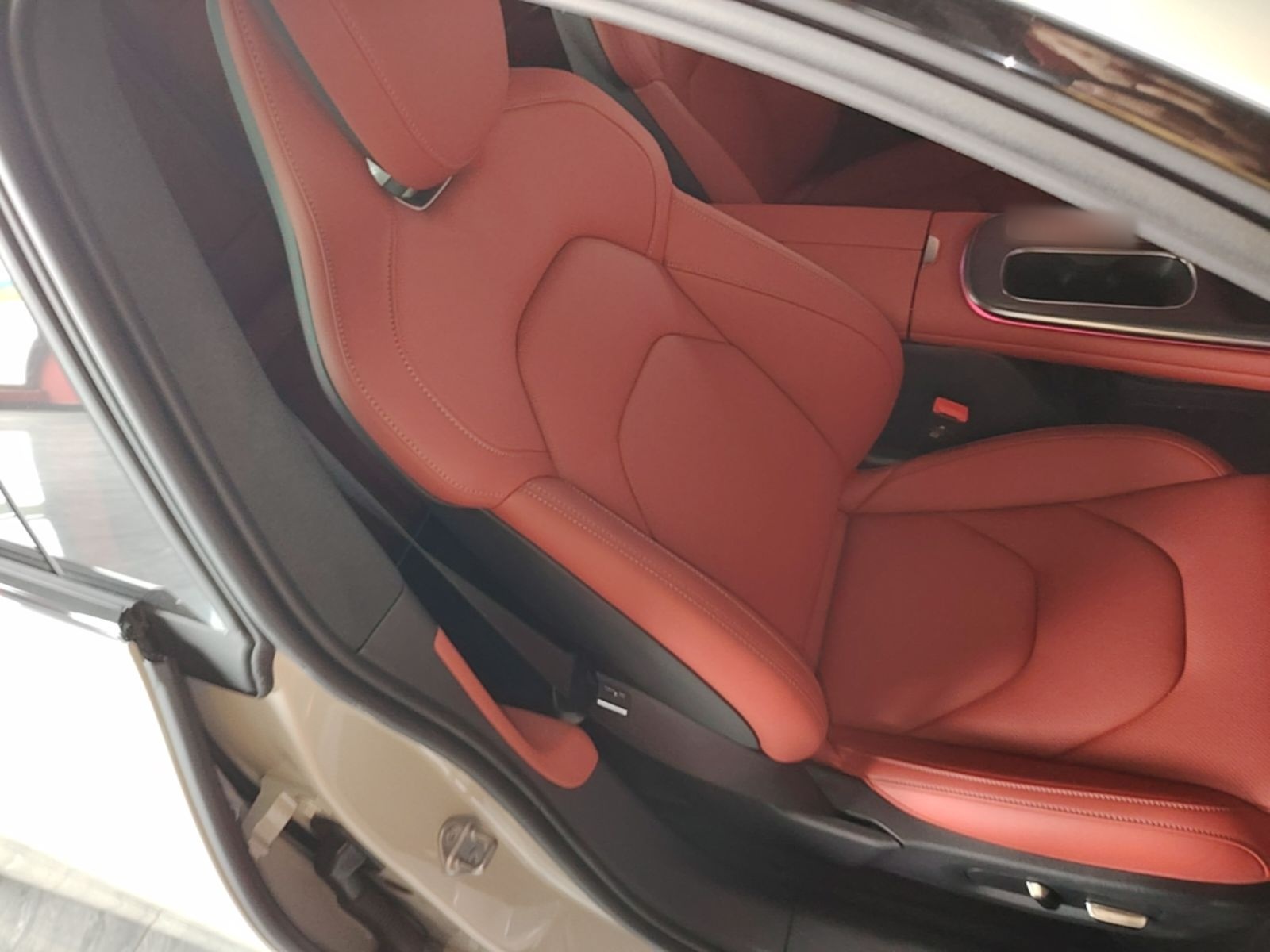 Xiaomi Auto SU7 2024 Four-Wheel Drive Ultra-Long Range Advanced Intelligent Driving Max Edition — снимка 19