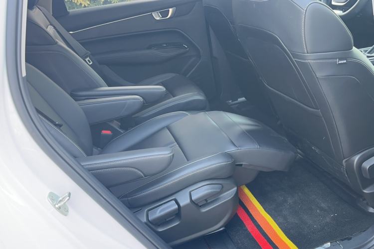 Used Wuling Victory 2020 1.5T CVT Luxury Model Interior 3