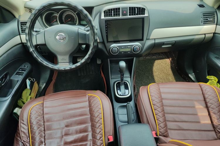 Used Nissan Sylphy 2018 Classic 1.6XE CVT Comfort Edition Center Console