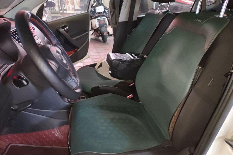 Used Volkswagen Polo 2013 1.4L Automatic Comfort Edition
