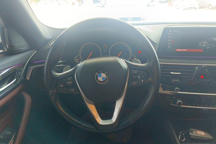 Used BMW 5 Series 2018 530Li Leading Model M Sport Package