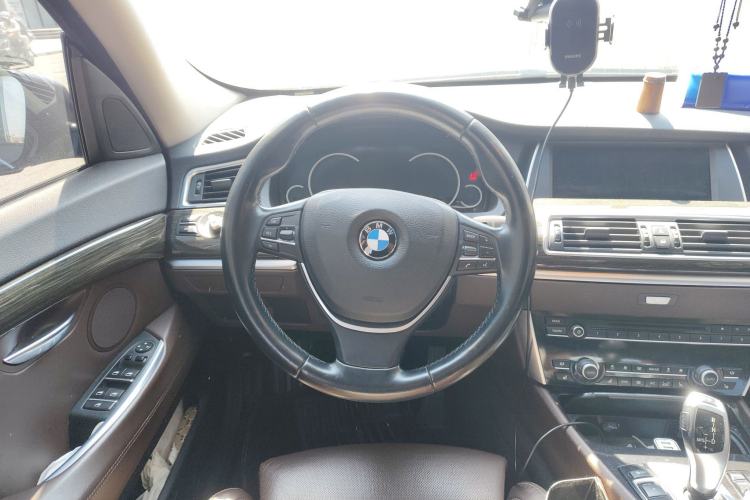 Used BMW 5 Series GT 2014 528i Luxury Edition
