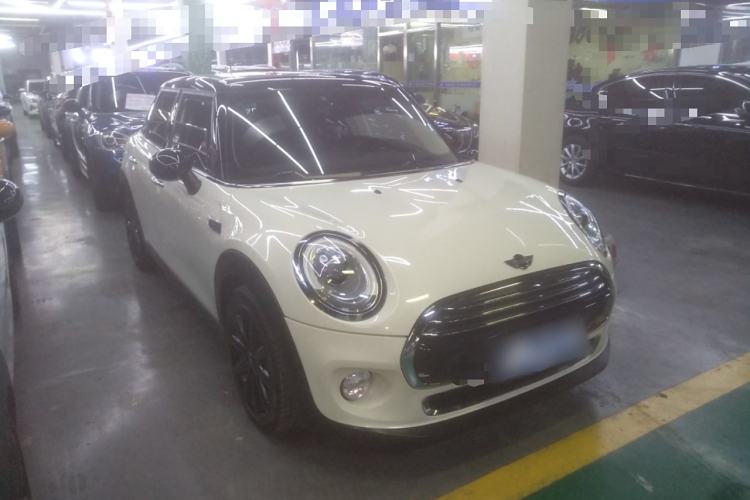 Used MINI MINI 2016 1.5T COOPER Pioneer Edition Five-Door Model