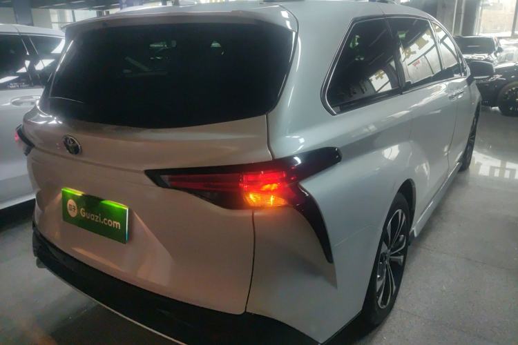 Used Toyota Granvia 2024 2.5L Hybrid Prestige ULTRA Edition
