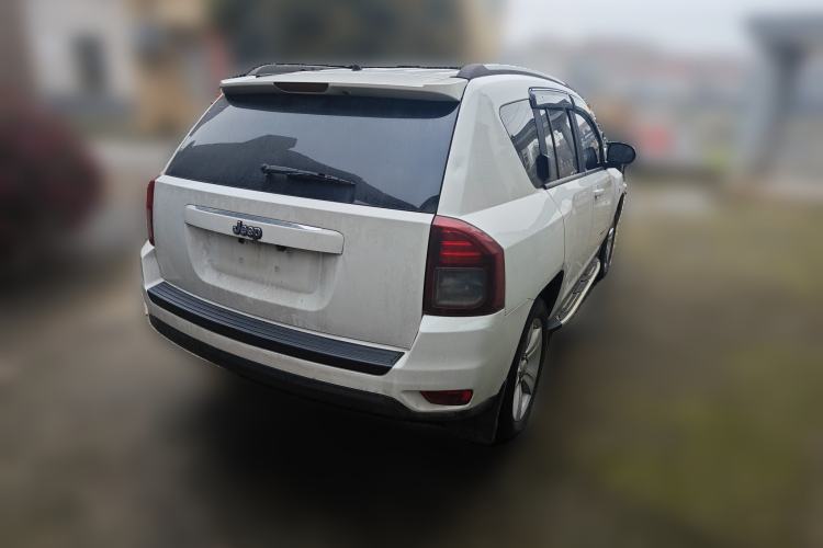 Used Jeep Compass 2015 2.0L two-wheel drive sport version