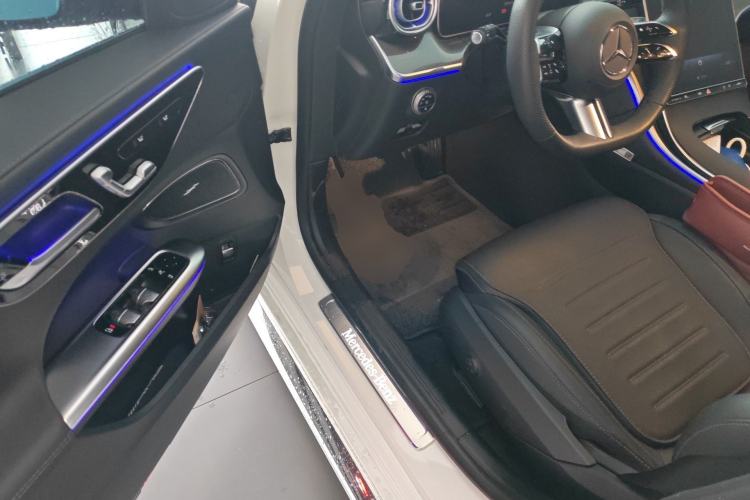 Used Mercedes-Benz C-Class 2025 Facelift C 260 L Sport Edition Driver Seat